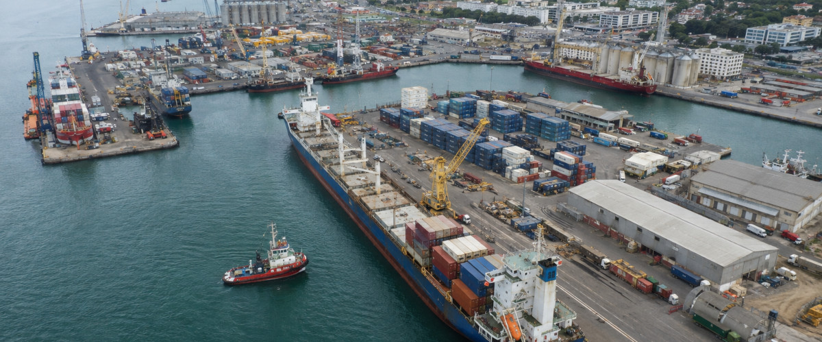 Mattina operational service team supporting dependable ship supply across Argentina