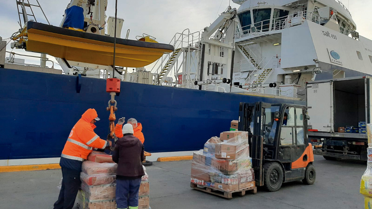 Operaciones de abastecimiento naval de Mattina para buques en puertos argentinos